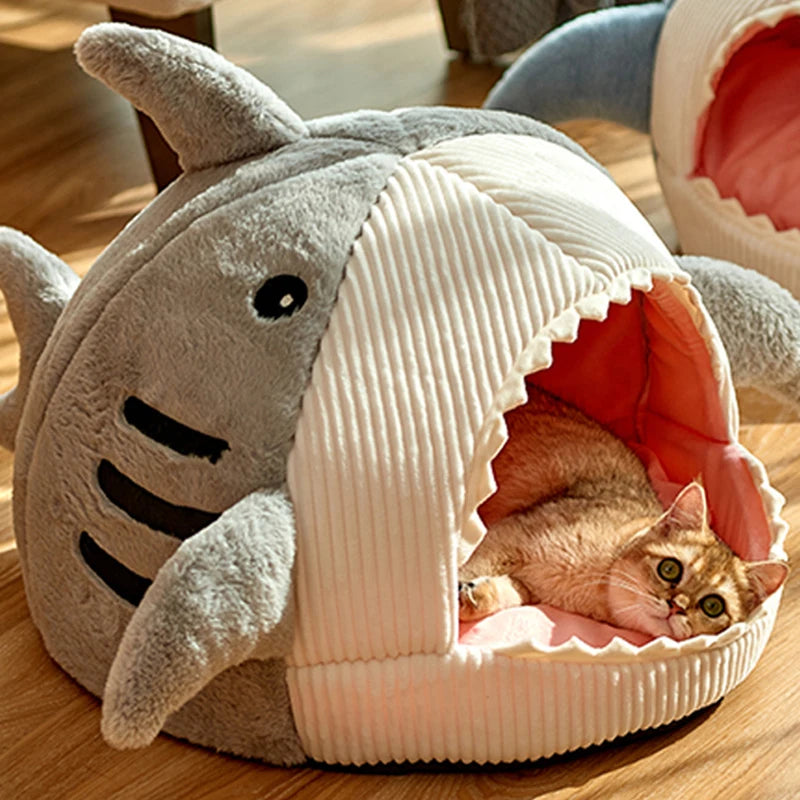 panier pour chat - requin