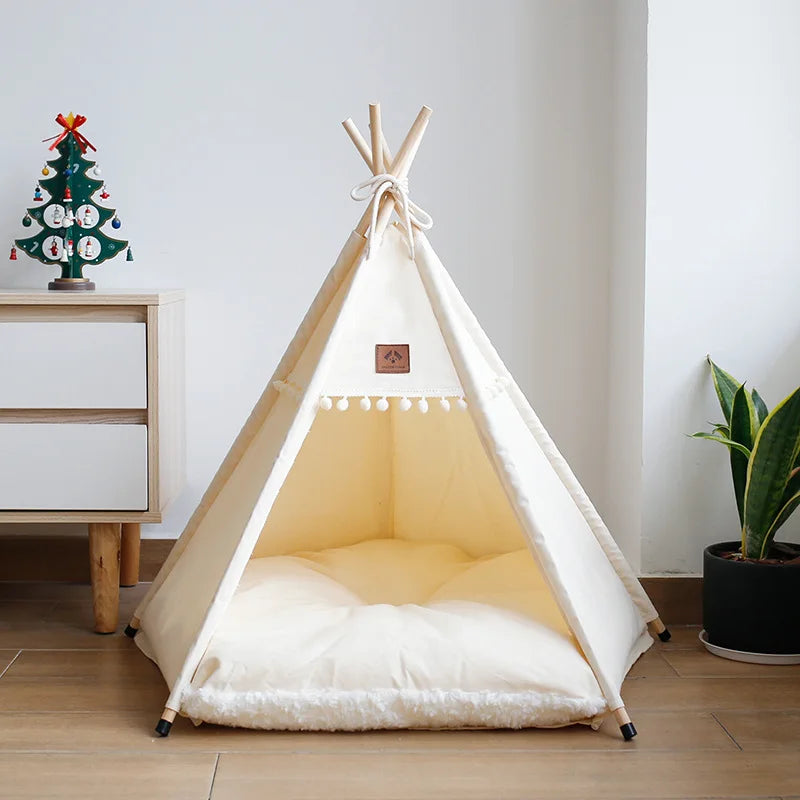 maison pour chat en forme de tipi